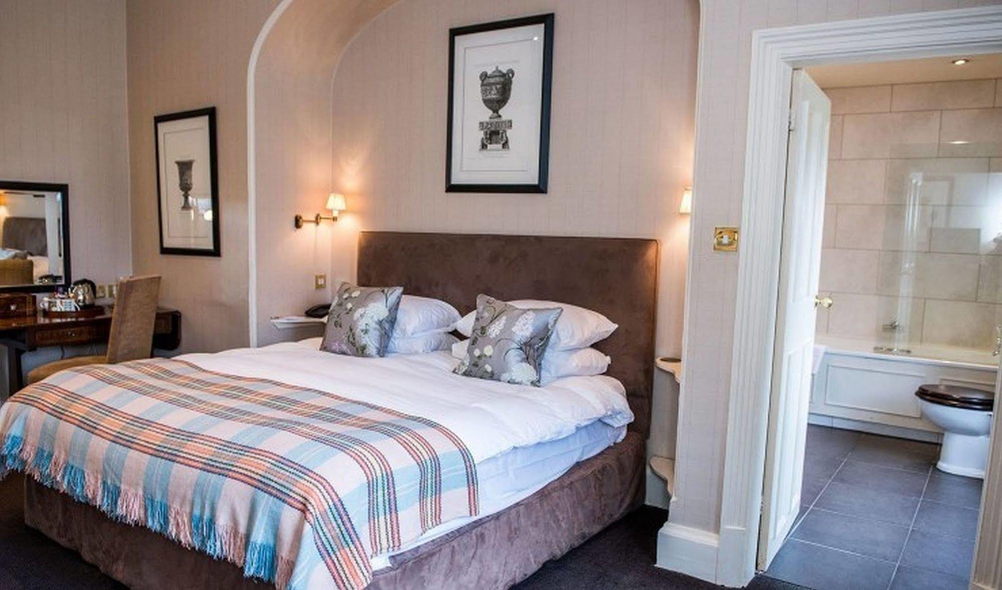 The Elms Hotel & Spa Abberley Exteriör bild